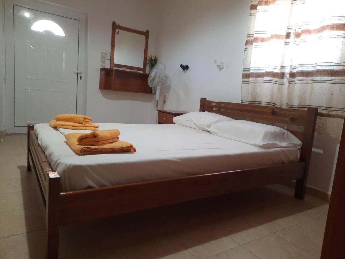 Voula Beach Lentas Ngoại thất bức ảnh